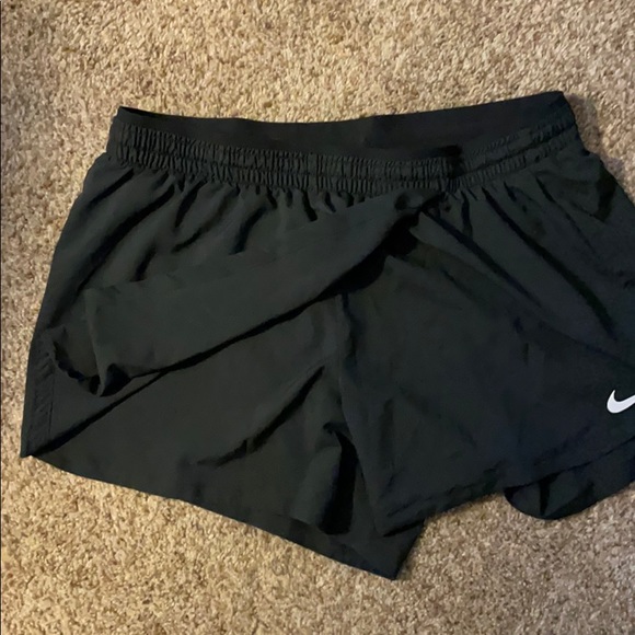Nike shorts - Picture 2 of 4